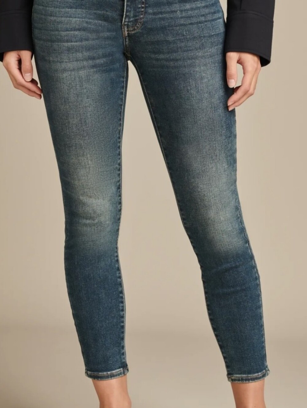 Lucky Brand Indigo Mid Rise Ankle Jeans Size 6